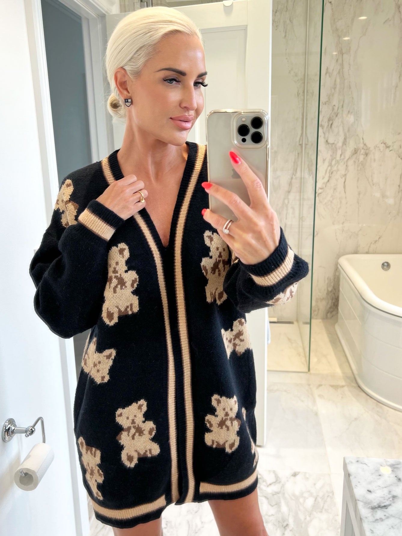 Almina - Strikcardigan med søde bamser